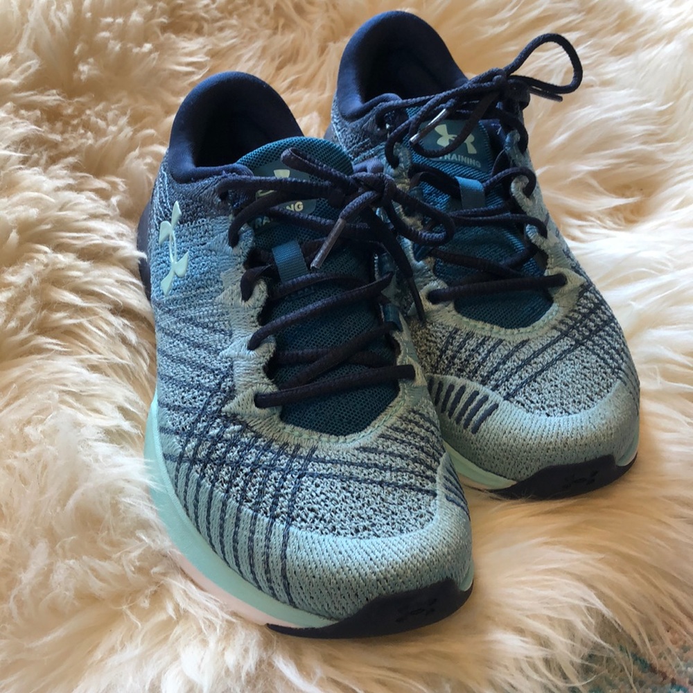 Under Armour Sneakers